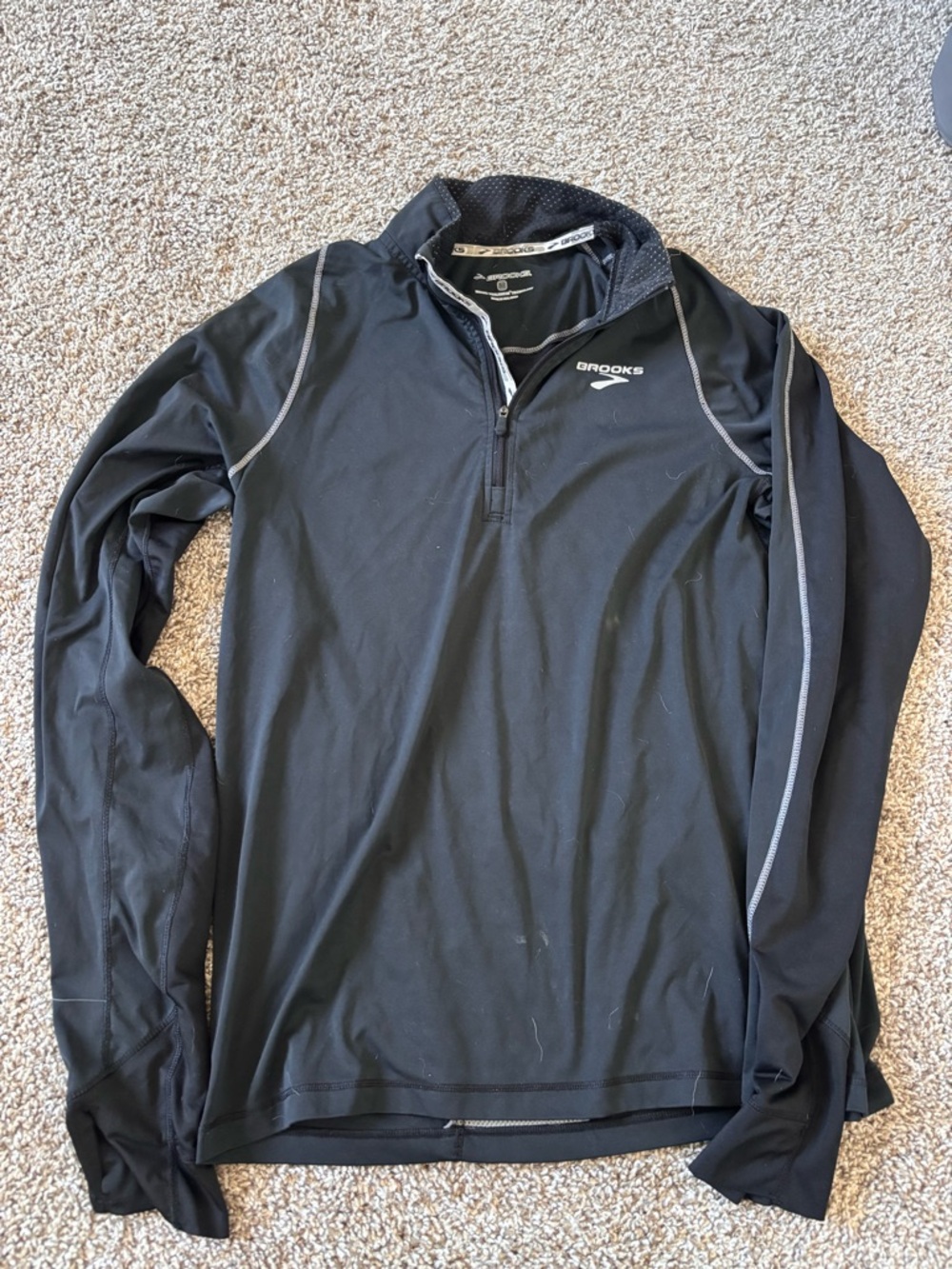 Brooks Black Women's Long-Sleeve Half-Zip Performance Pullover